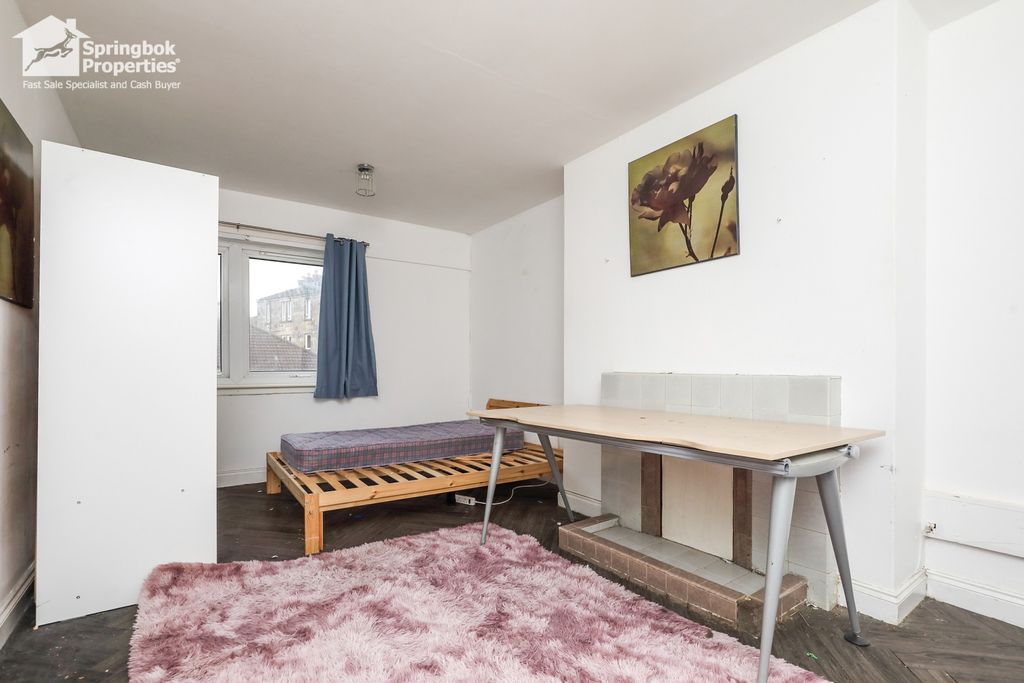 Property photo 3 of 11 Image 3