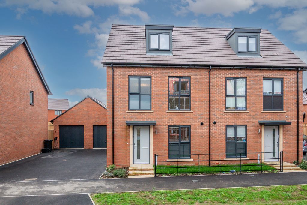 Property photo 2 of 8 Photo