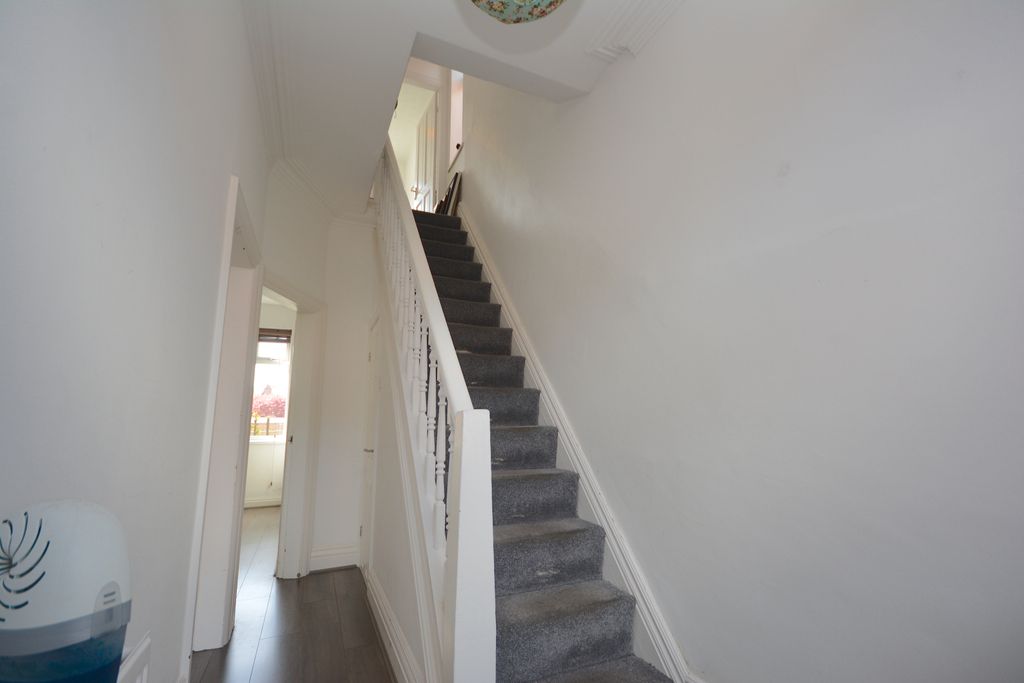 Property photo 2 of 13 Hallway