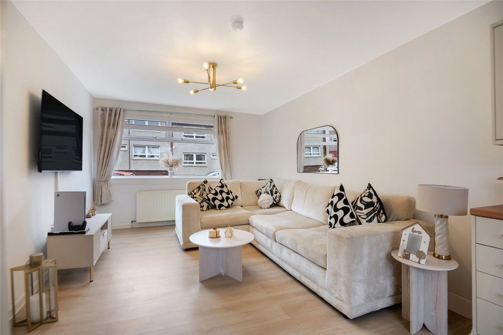 Property photo 2 of 10 2