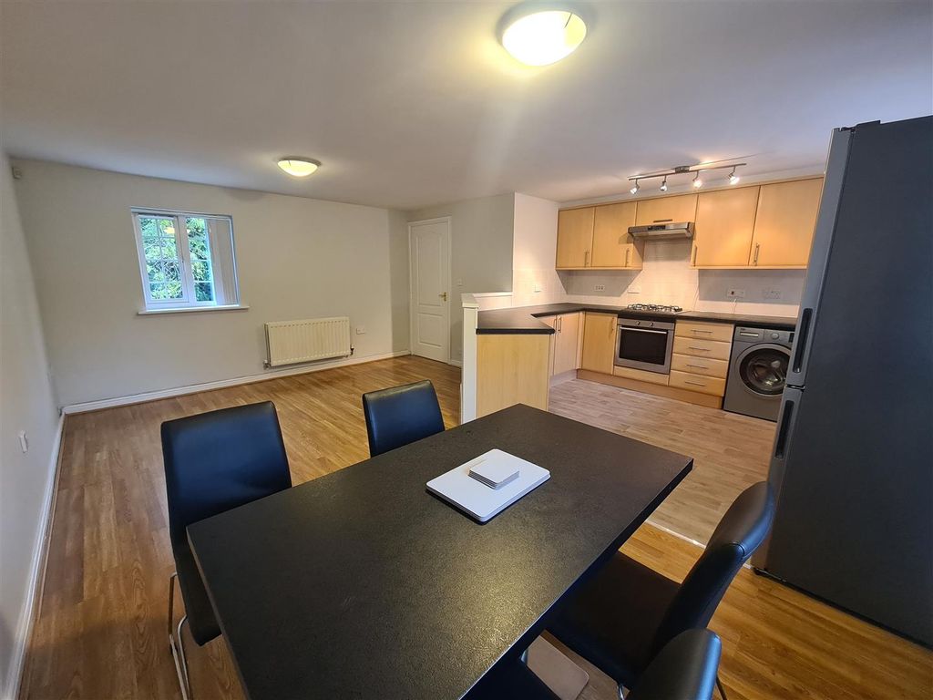 Property photo 3 of 22 20241104_144437.Jpg