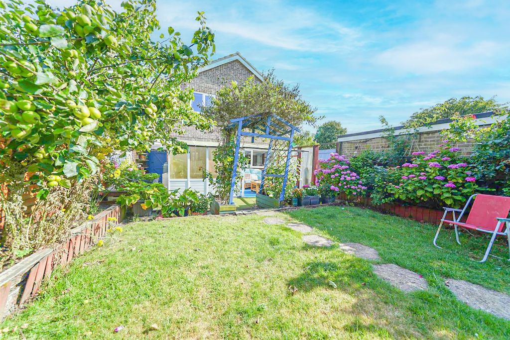 Property photo 3 of 20 Garden2 New.Png