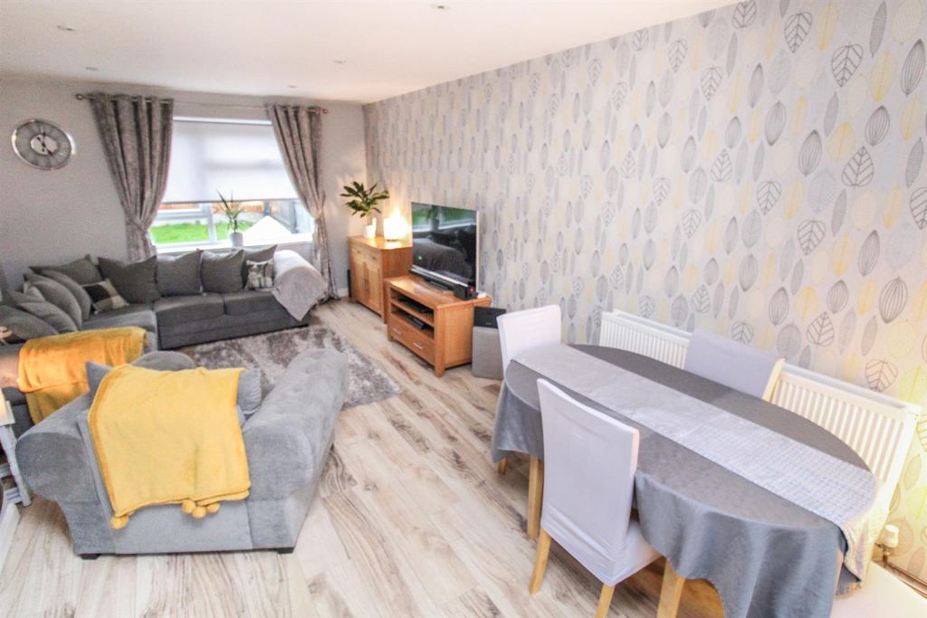 Property photo 2 of 13 Img_0807.Jpg