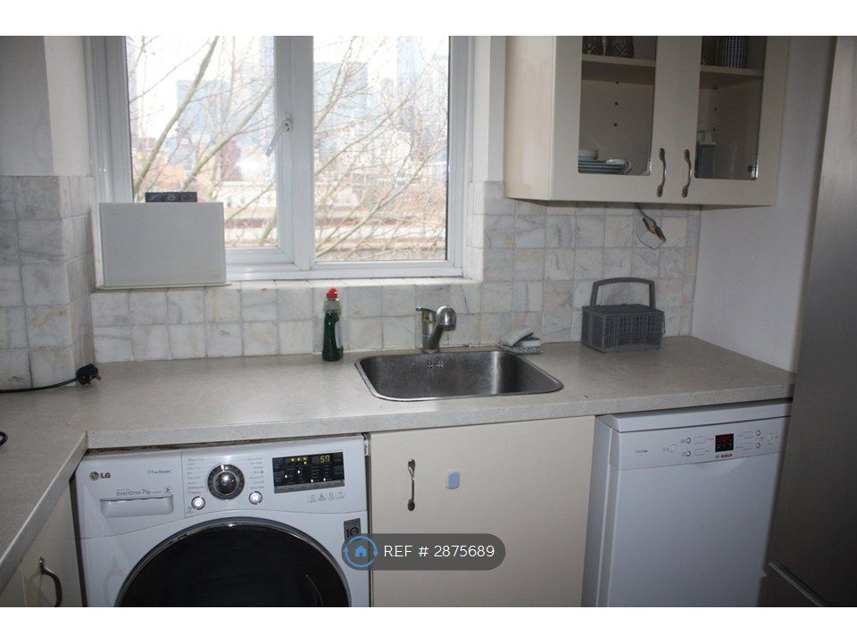 Property photo 3 of 16 Kitchen