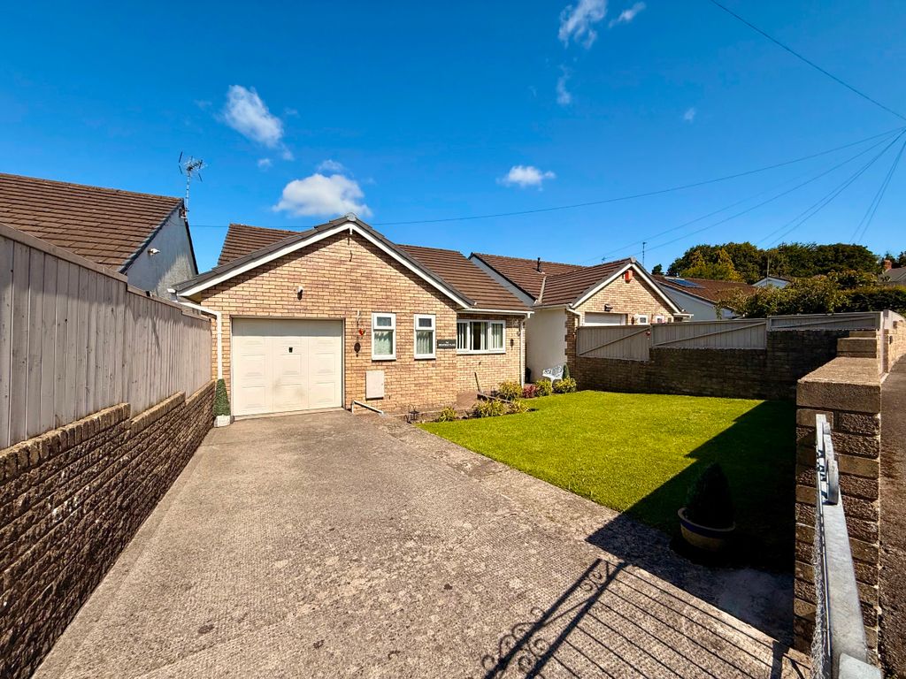 Property photo 2 of 38