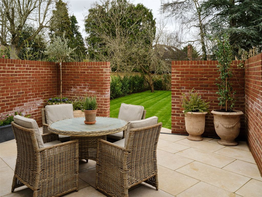 Property photo 3 of 17 Mulberry House