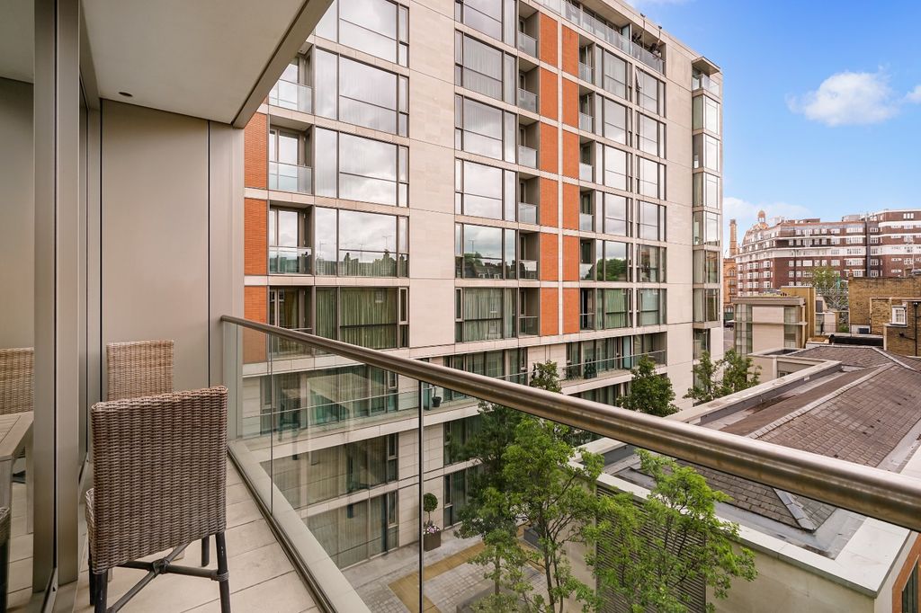 Property photo 3 of 12