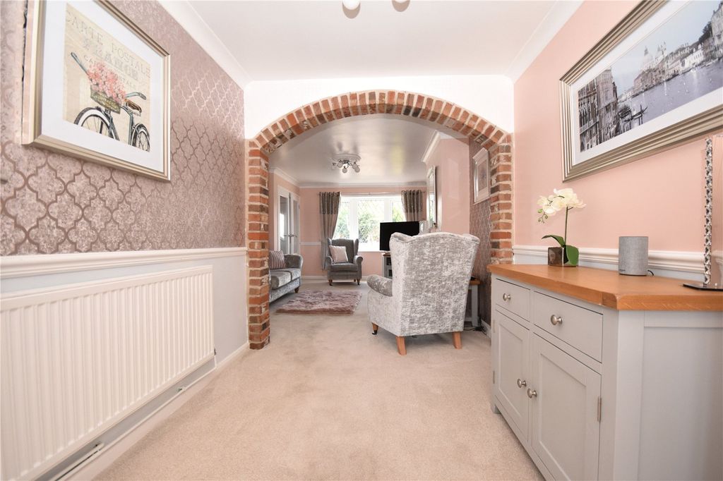 Property photo 3 of 16 Picture No. 16