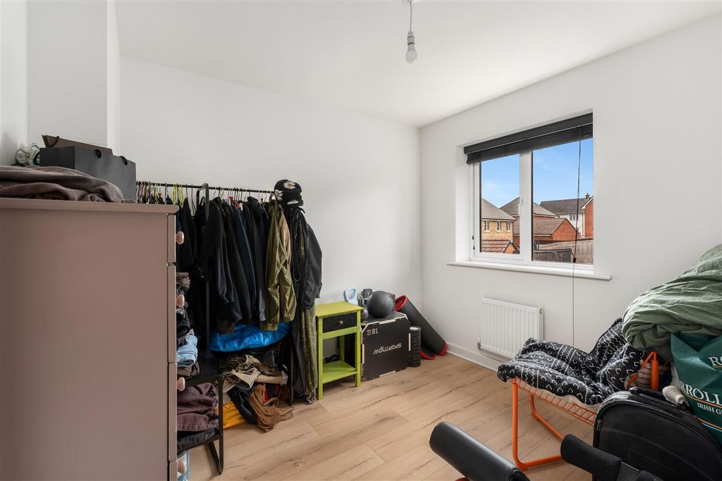 Property photo 2 of 14 6 Longley Close, Banbury-24.Jpg