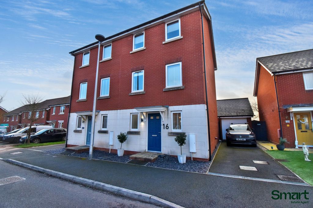 Property photo 1 of 22