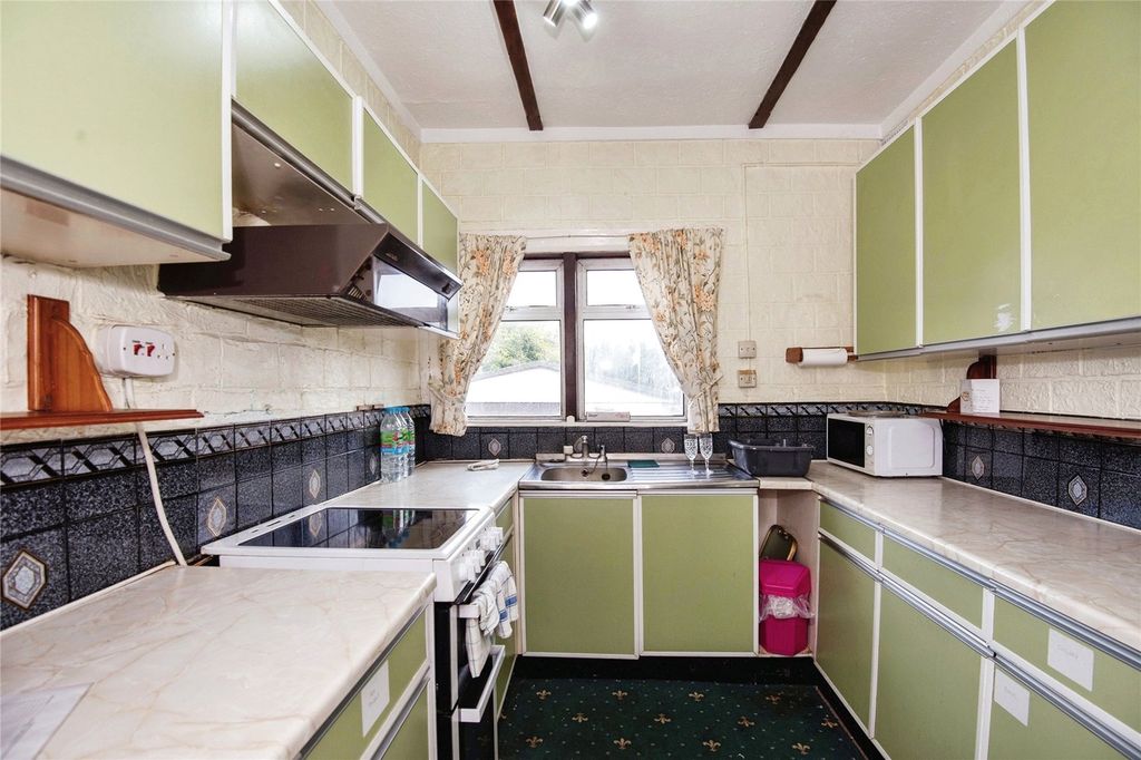 Property photo 3 of 15 Picture No. 04