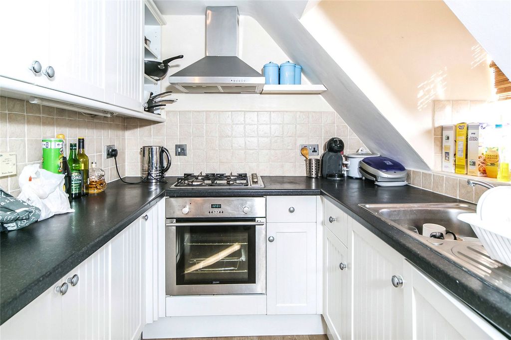 Property photo 2 of 8 Picture No. 04