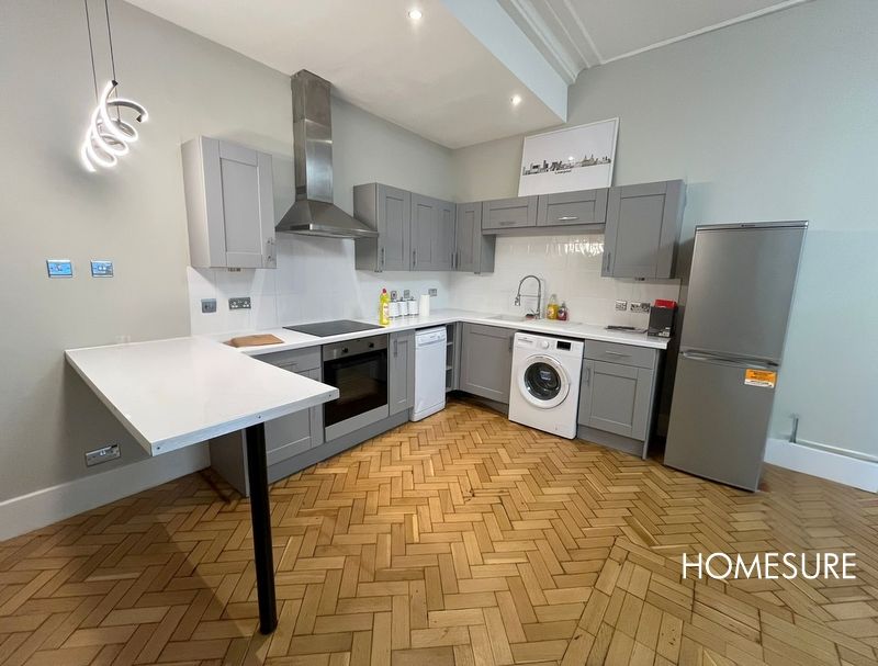 Property photo 1 of 7 Kitchen