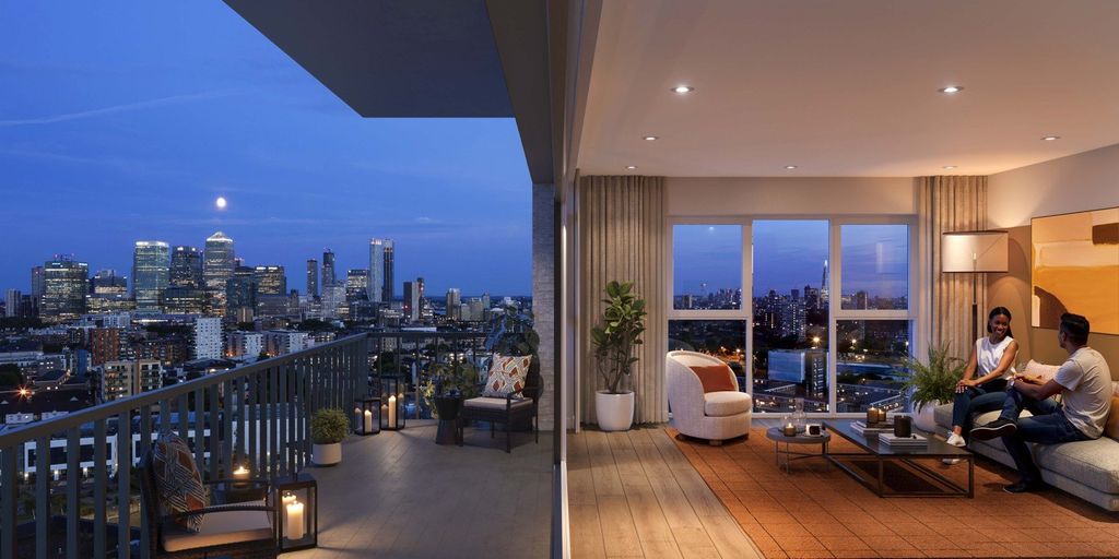 Property photo 1 of 23 Spectacular 16th Floor 3 Bedroom Apartment At Bow Green, E2