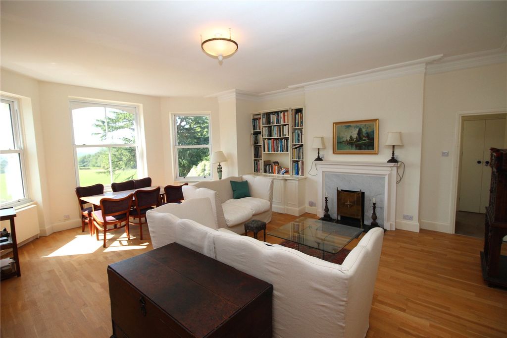Property photo 3 of 15 Picture No. 06