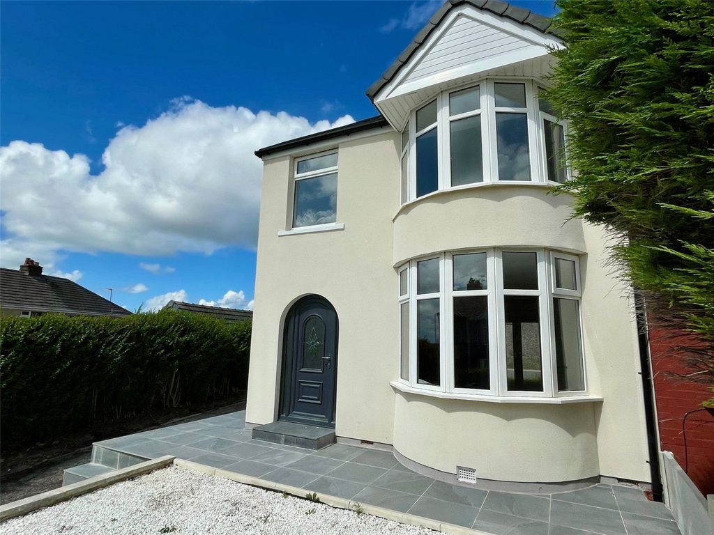 Property photo 1 of 20 External