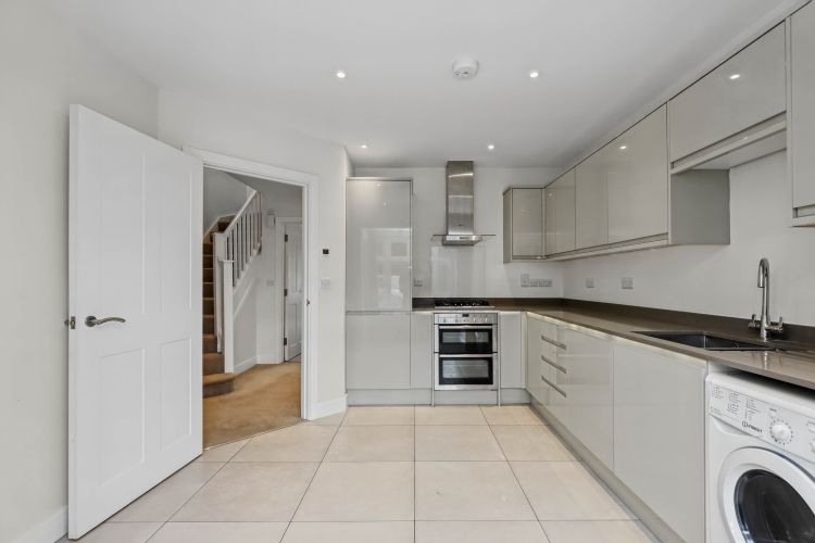 Property photo 3 of 18 340796