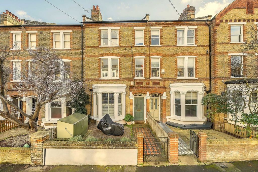 Property photo 1 of 10