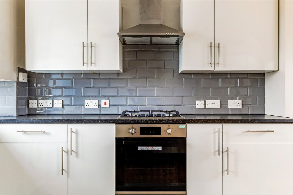 Property photo 2 of 14 Picture No. 02