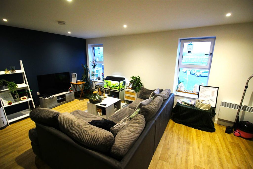 Property photo 2 of 9 Img_3479.Jpg