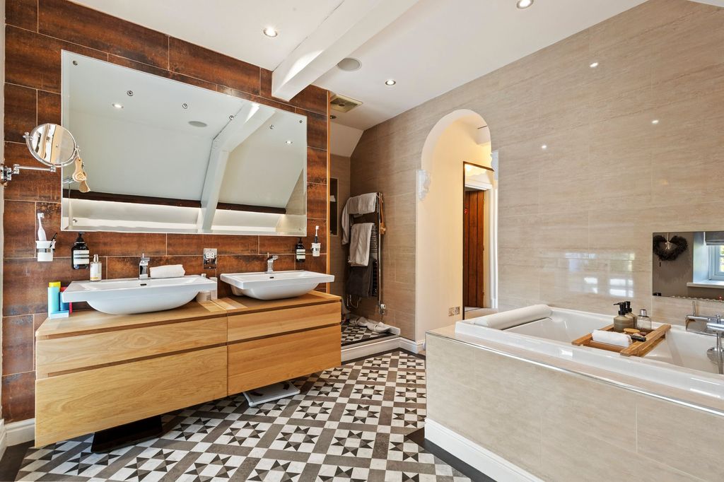 Additional image 32 of 5 bed detached house for salePenycoedcae Road, Penycoedcae CF37