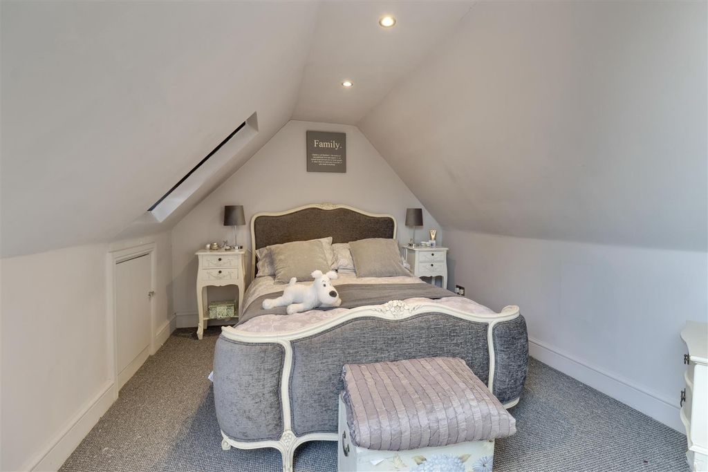 Additional image 18 of 5 bed detached house for saleBrecon Avenue, Portsmouth PO6