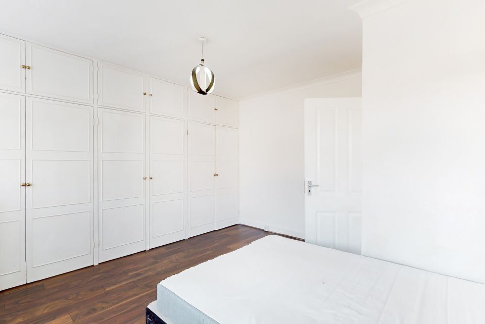 Property photo 3 of 4