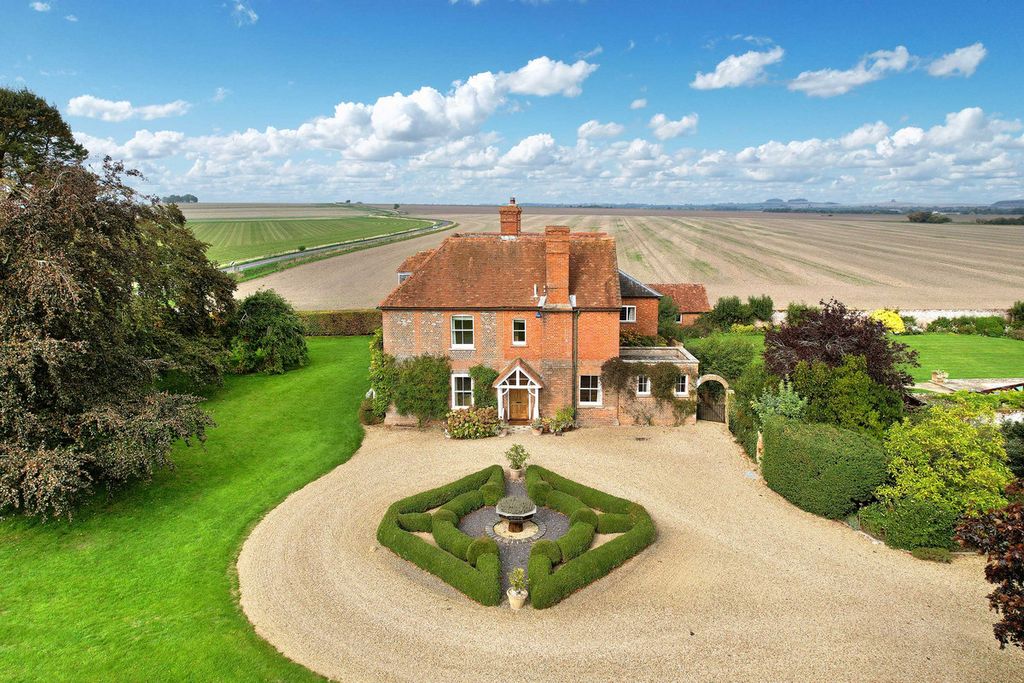 Property photo 2 of 44