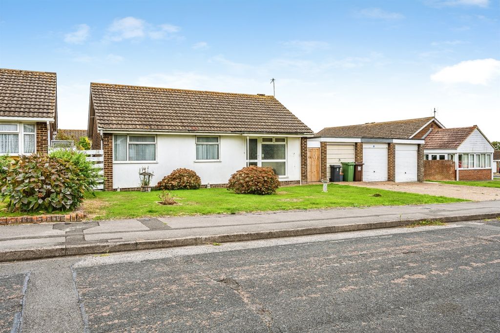 Property photo 1 of 11