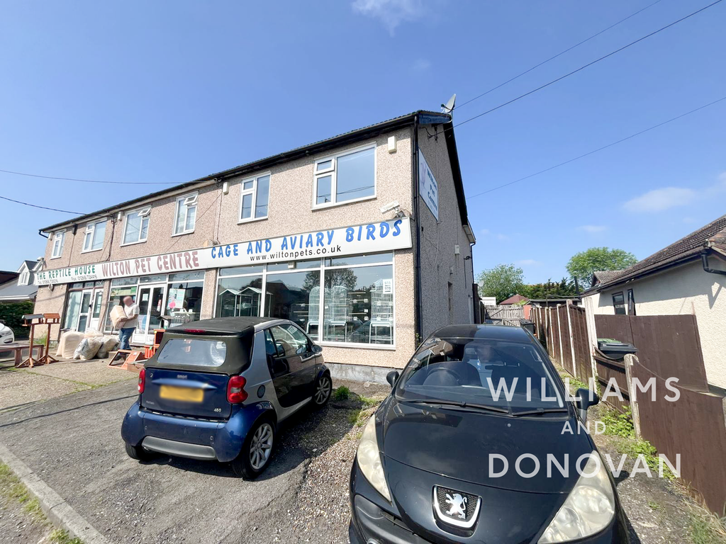 Property photo 1 of 8 Blur Wm