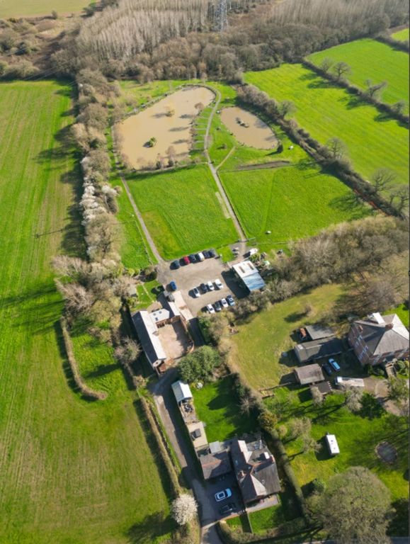 Property photo 3 of 39