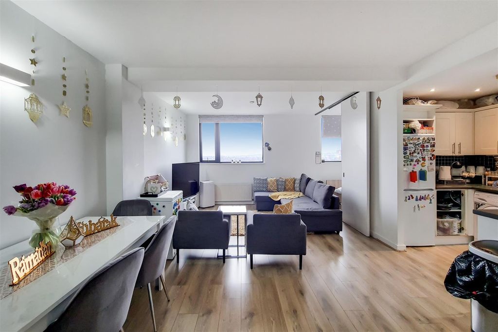 Property photo 3 of 9 Open Plan Lounge/Kitchen: