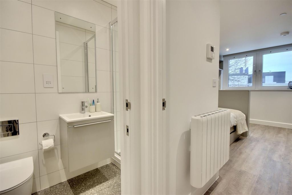 Property photo 3 of 5 Bxywlyrfauenj9Buflqdba.Jpg