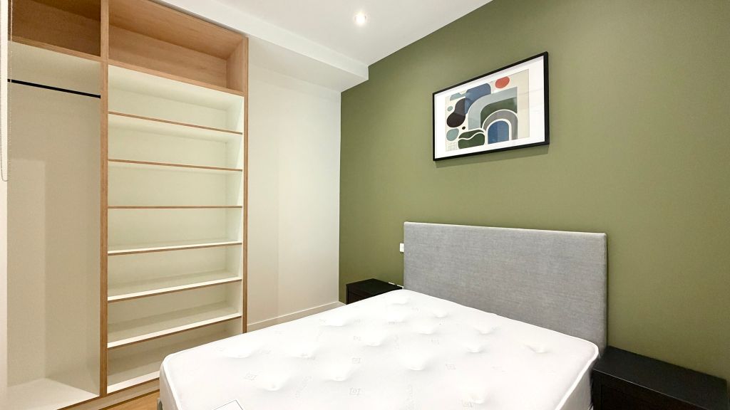 Property photo 3 of 17 Bedroom