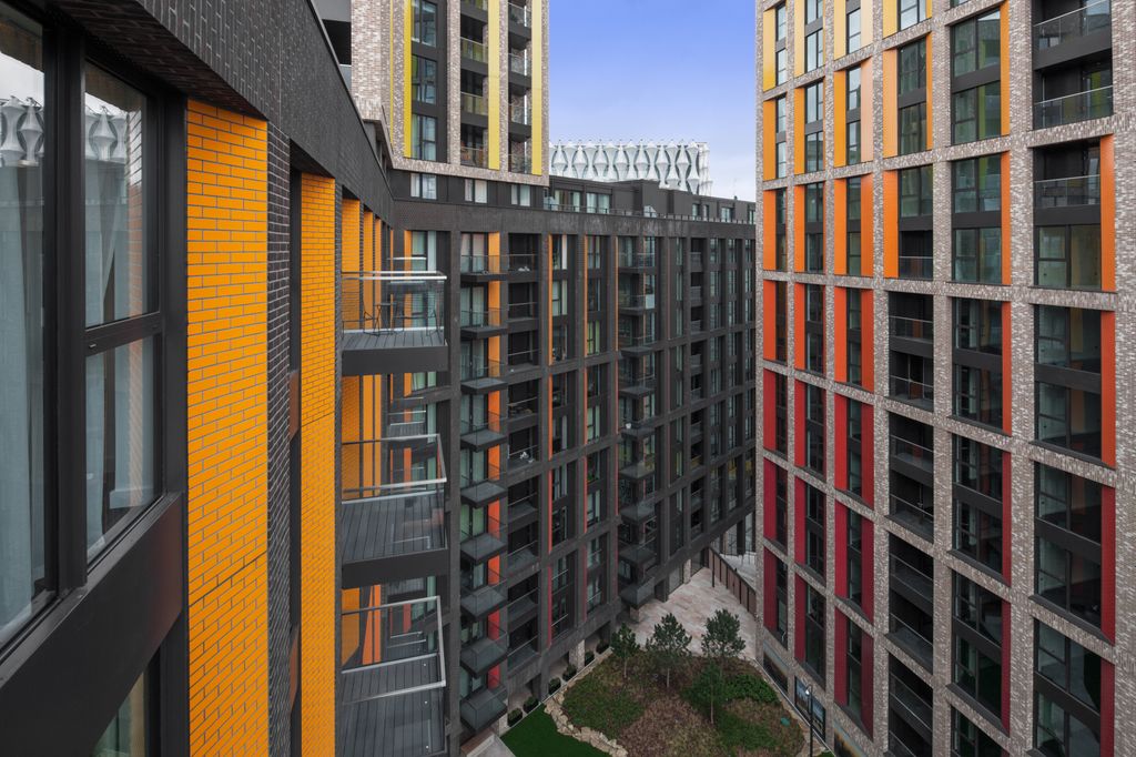 Property photo 3 of 12 Gallery