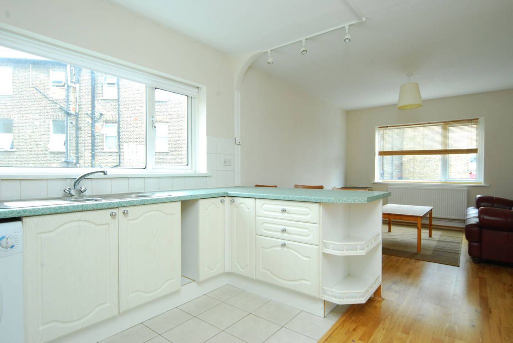 Property photo 2 of 5