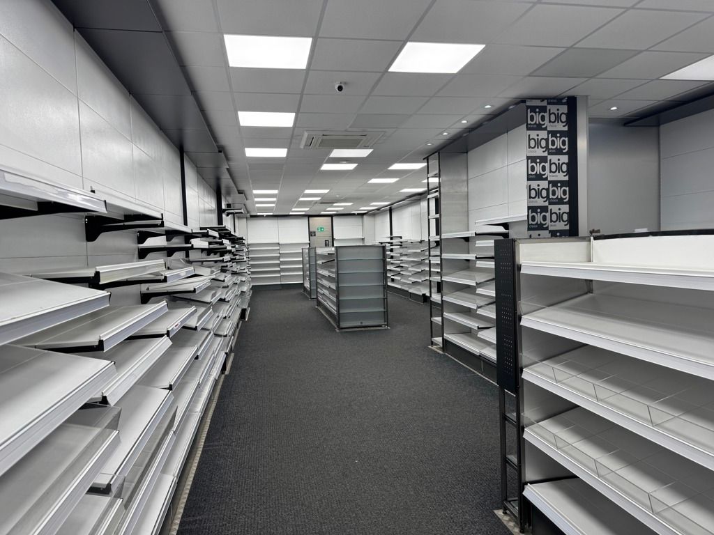 Property photo 3 of 12 Photo 8