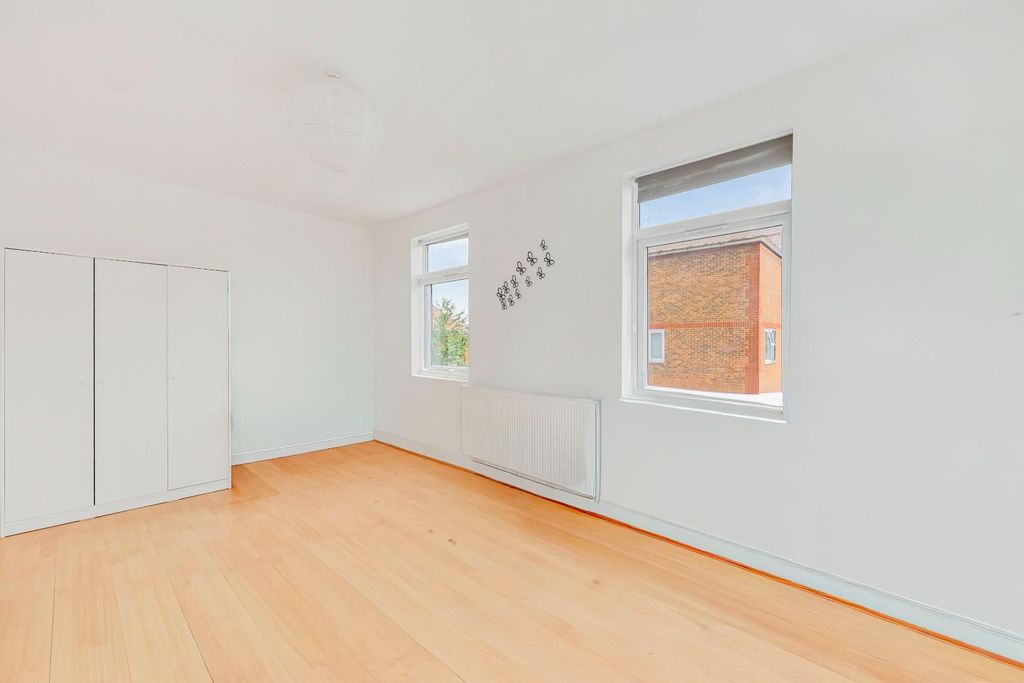 Property photo 2 of 11 B.Jpg