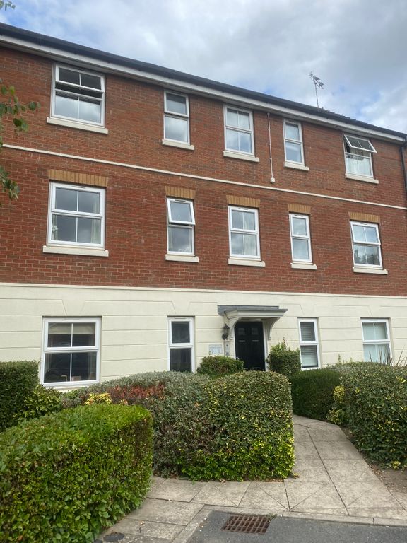 Property photo 1 of 13 Cover