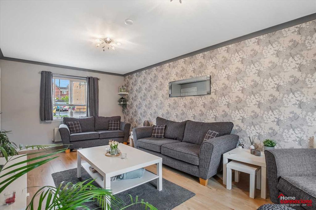 Property photo 2 of 23 Lounge (1)