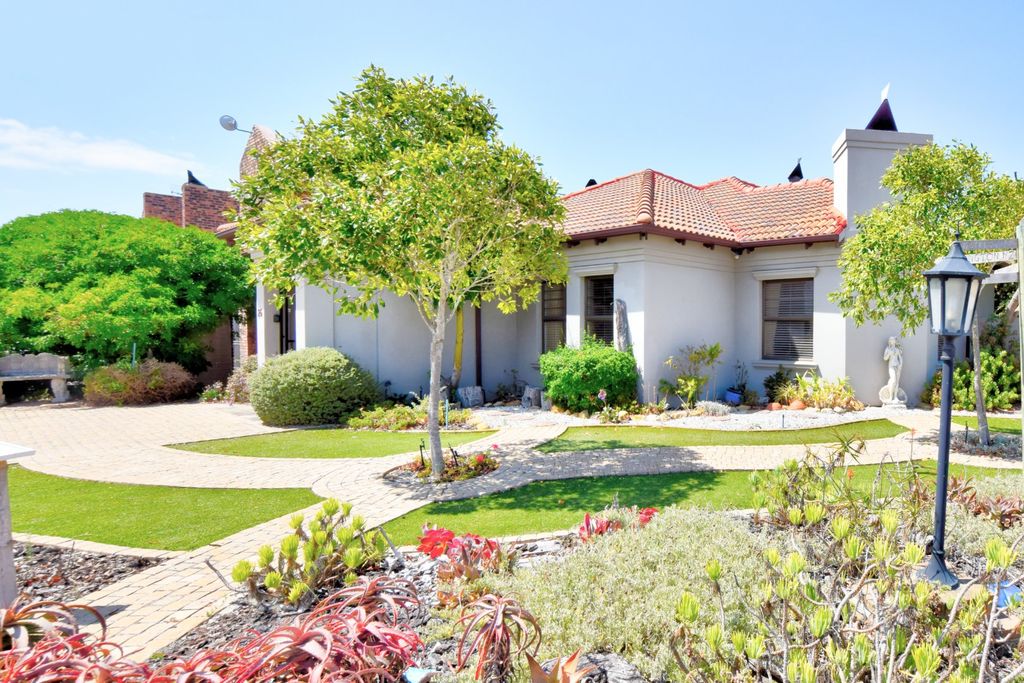 Property photo 1 of 23