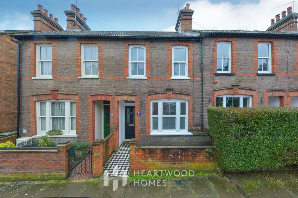 Property photo 1 of 17