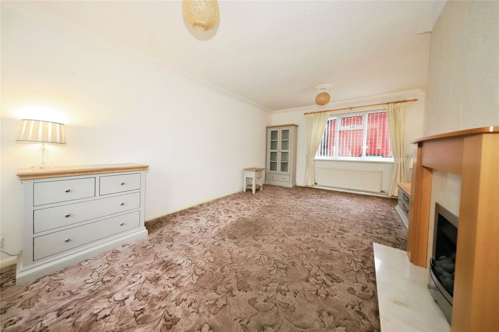 Property photo 3 of 10 Living Room