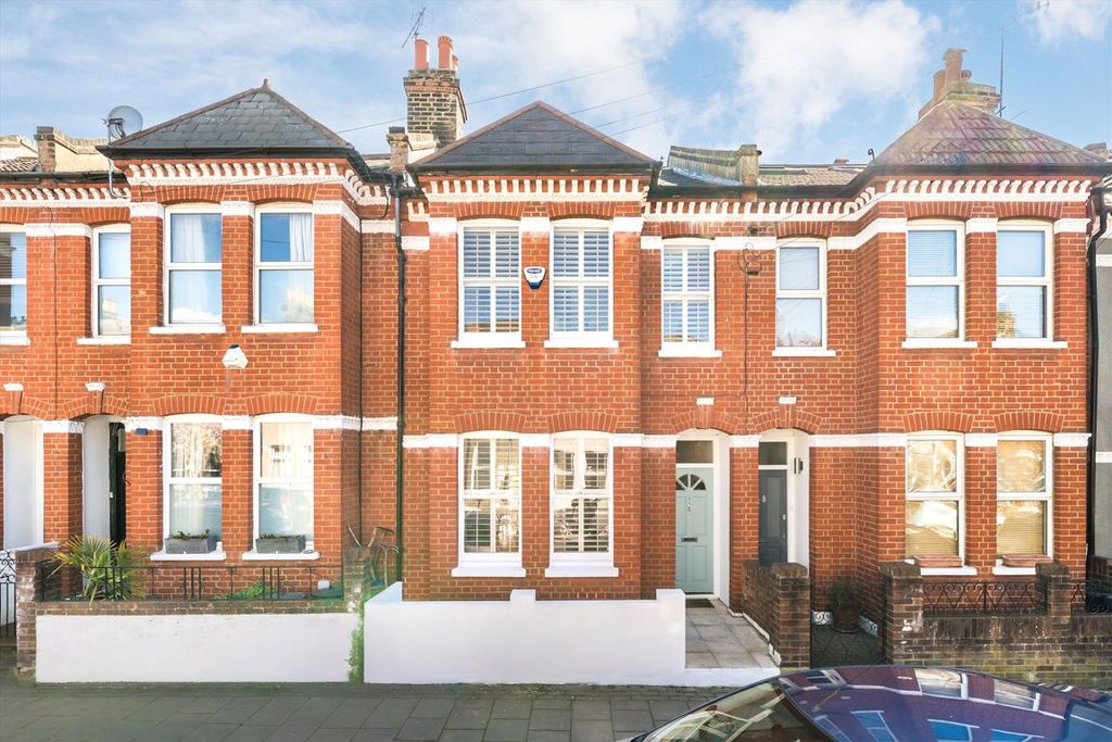 Property photo 1 of 8