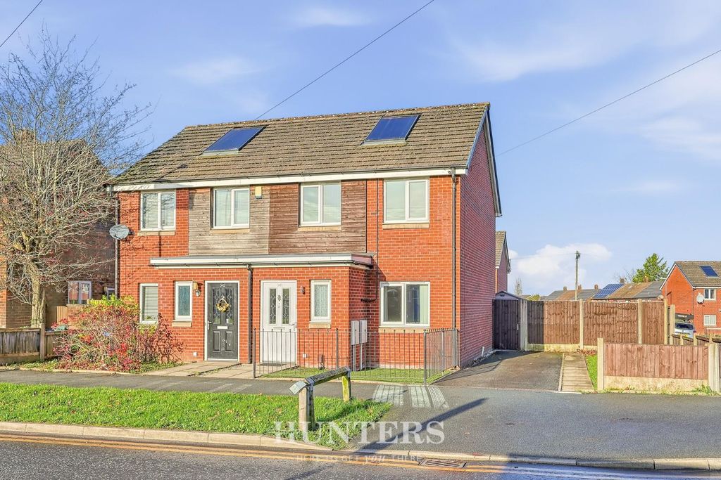 Property photo 1 of 25 Windermere Road (30).Jpg