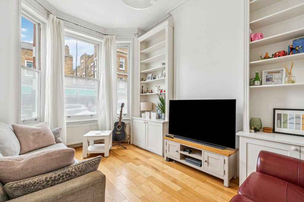 Property photo 1 of 7