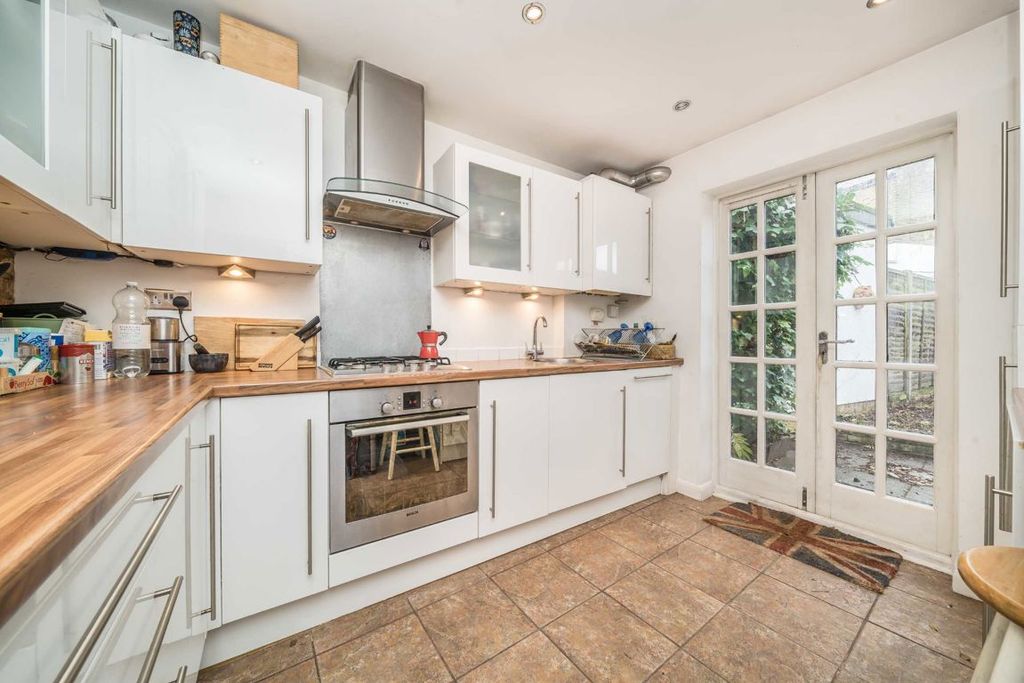 Property photo 3 of 7