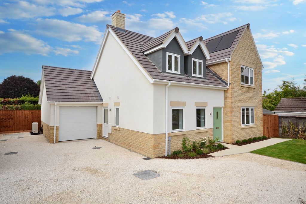 Property photo 1 of 26