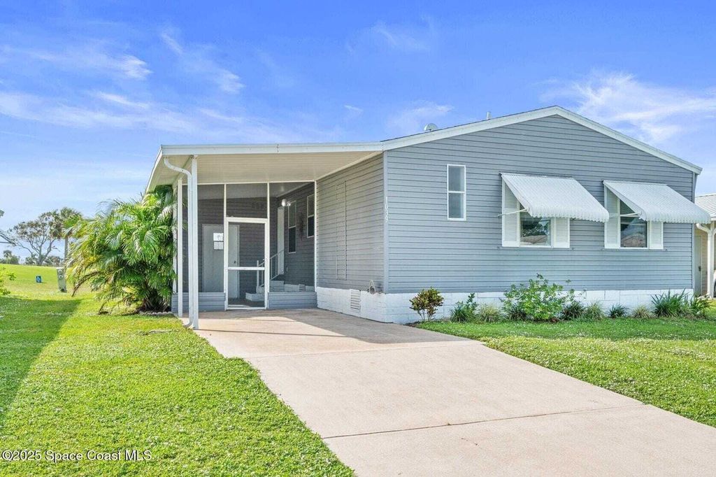 Property photo 1 of 28