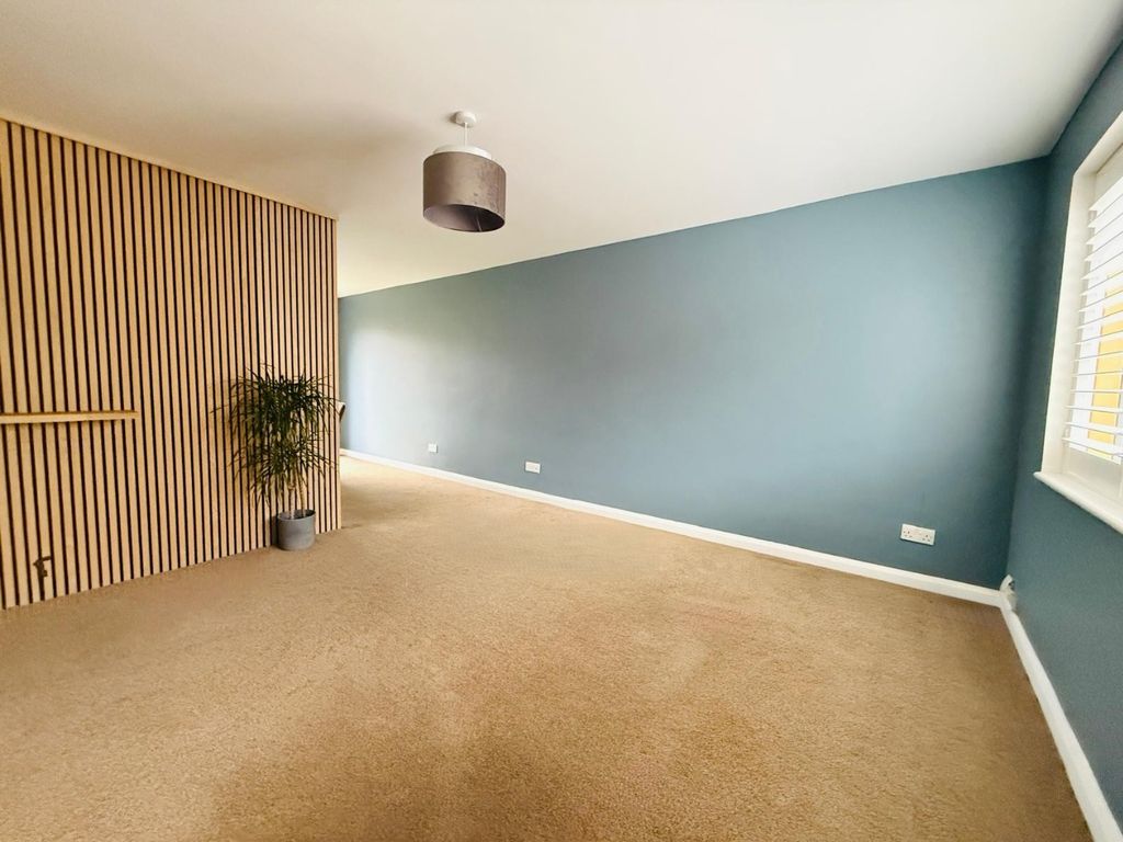 Property photo 3 of 14 4307723